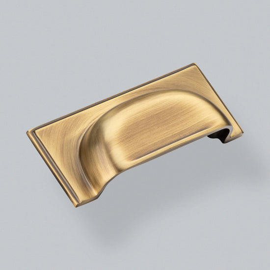 Callcott Cup Handle - Hendel and Hendel