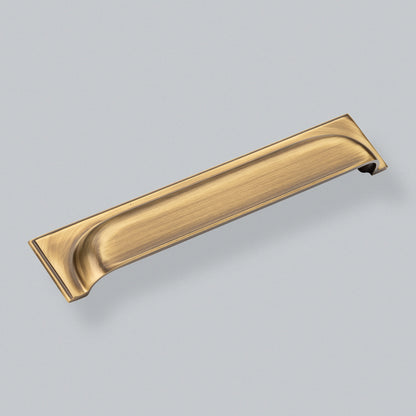 Callcott Cup Handle - Hendel and Hendel